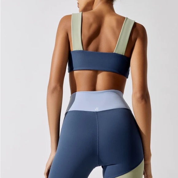 We Wore What Large Bandeau Top in Pale Navy Multi NWT - Picture 4 of 8